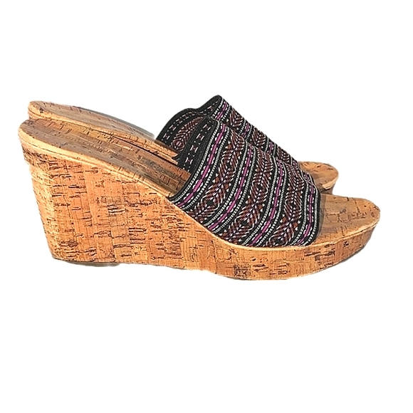 🐚Montago Bay Club Cork Platform Wedges w/ Very Cool Design On The Fabric - Picture 5 of 7